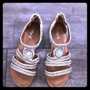 Cute glamor sandals